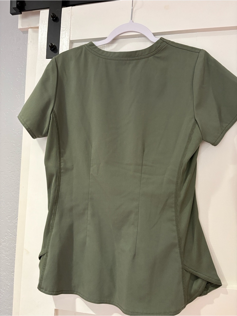 Med Couture Olive Green Scrub Set. Size small with Contrast Waistband - Picture 3 of 7